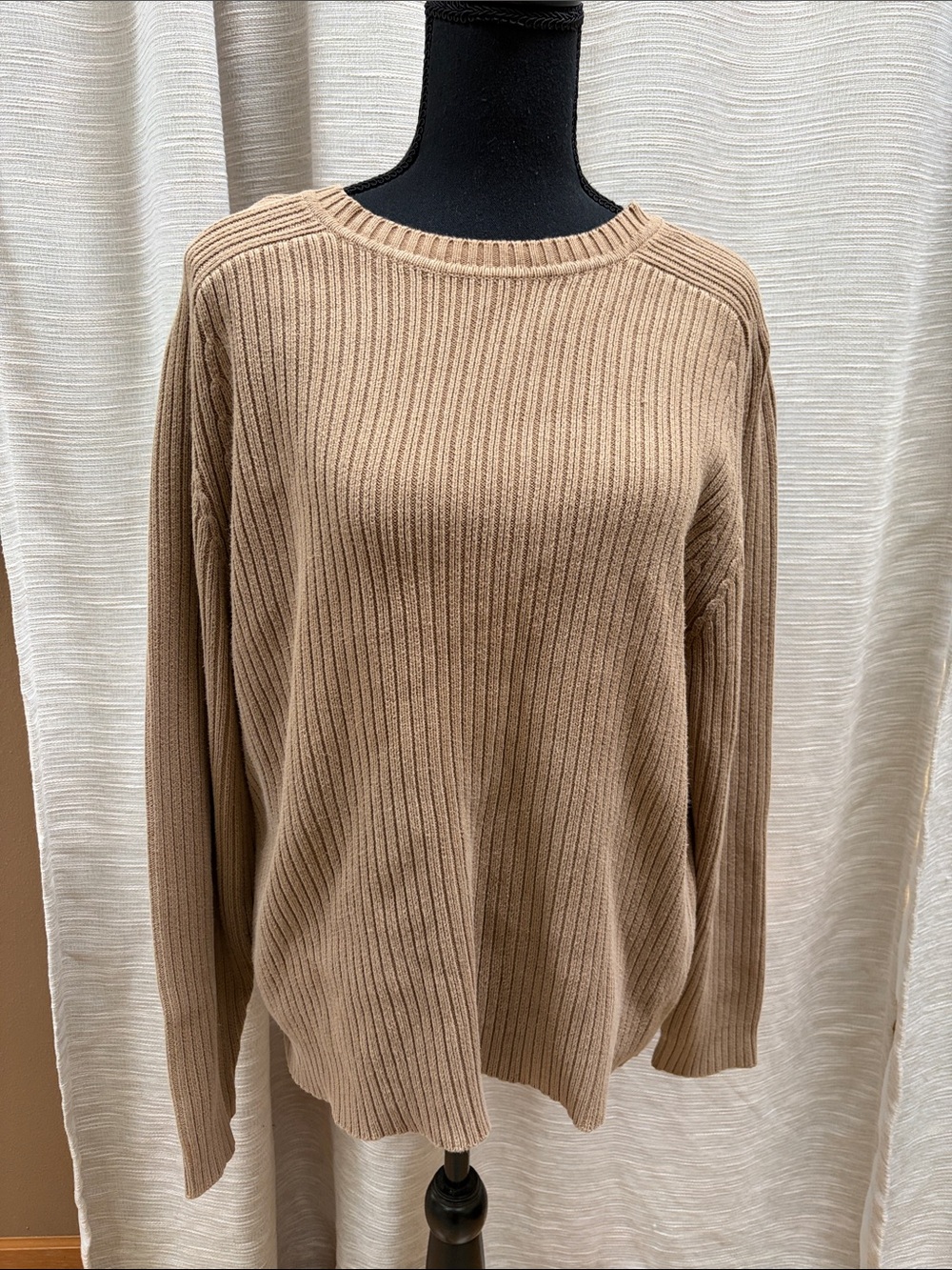 Lord and Taylor Ribbed Crewneck Sweater in Camel
